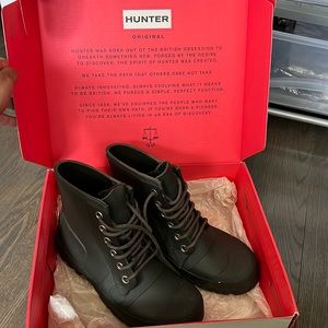 DARK OLIVE RUBBER LACE UP HUNTER BOOTS